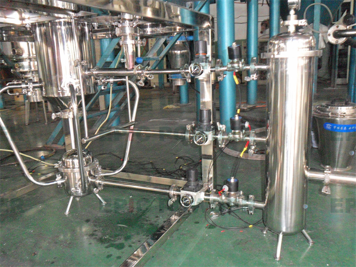 生產(chǎn)型氣流研磨機(jī)